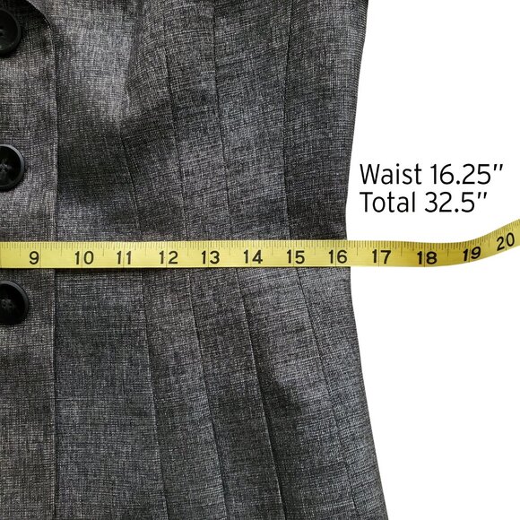 Le Suit Gray 3 Button Front Business Suit Skirt Set Size 4 - Picture 10 of 16